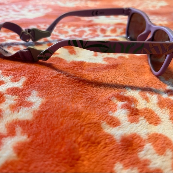 BABY SUNGLASSES WITH STRAPS - Picture 2 of 2